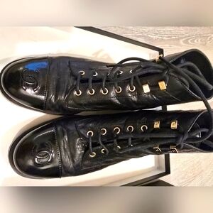 Chanel, 41, black boots